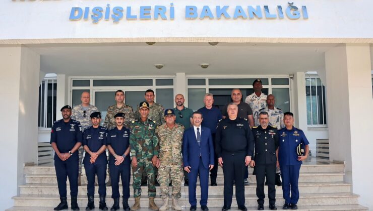 Ertuğruloğlu, konuk askeri ataşeleri kabul etti