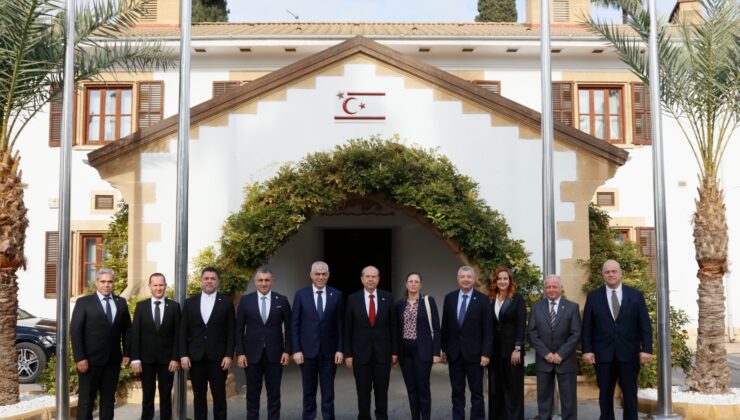 Cumhurbaşkanı Ersin Tatar, Kıbrıs Türk Sanayi Odası başkanı ve yönetim kurulu üyelerini kabul etti – BRTK